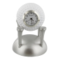 Preview: Die silberne Miniatur Schreibtischuhr Golfball auf Sockel mit Tees
