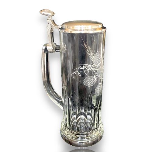 Preview: Bierkrug, Bierseidel mit Ährendekor und Zinndeckel - Gravurfähig
