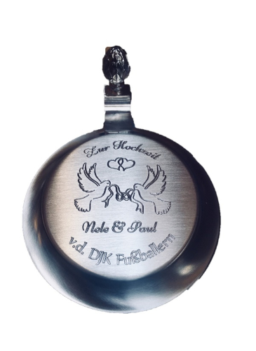 Preview: Bierkrug - Hochzeitskrug mit Zinndeckel Ringen & Tauben - Porzellankrug