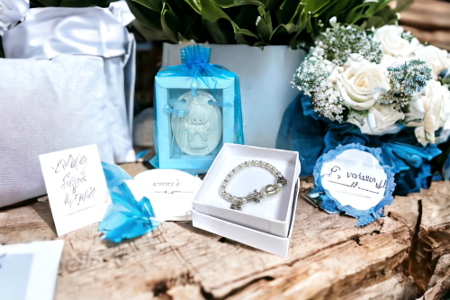 Geschenkset zur Taufe für Buben - Hellblau - Taufengel und Armband