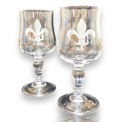 Preview: 2-teiliges Gläserset Arcoroc Normandie Weingläser mit Hand gravierter Lilie