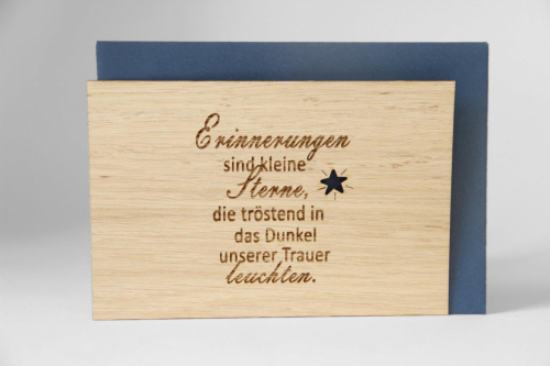 Preview: Trauerkarte aus Holz "Erinnerungen sind kleine Sterne" Holzkarte faltbar