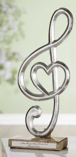 Preview: Die Musik Skulptur aus Aluminium-  Notenschlüssel mit Herz auf Mangoholz XL