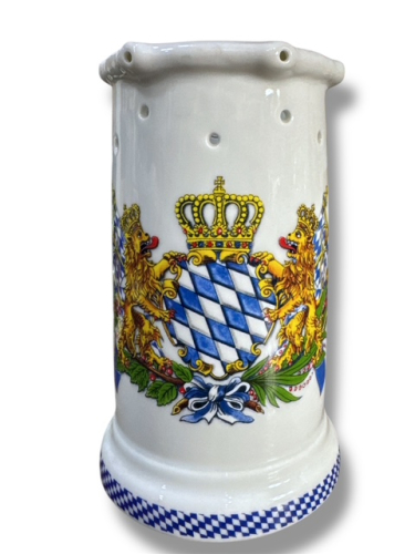 Bayerischer Vexierkrug mit Bayernwappen aus Porzellan