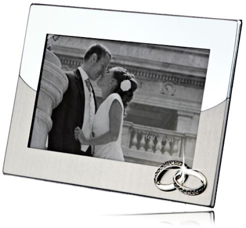 Der wunderschöne versilberte Fotorahmen matt/glänzend mit verschlungenen Strass Ringen! Hochzeitsrahmen