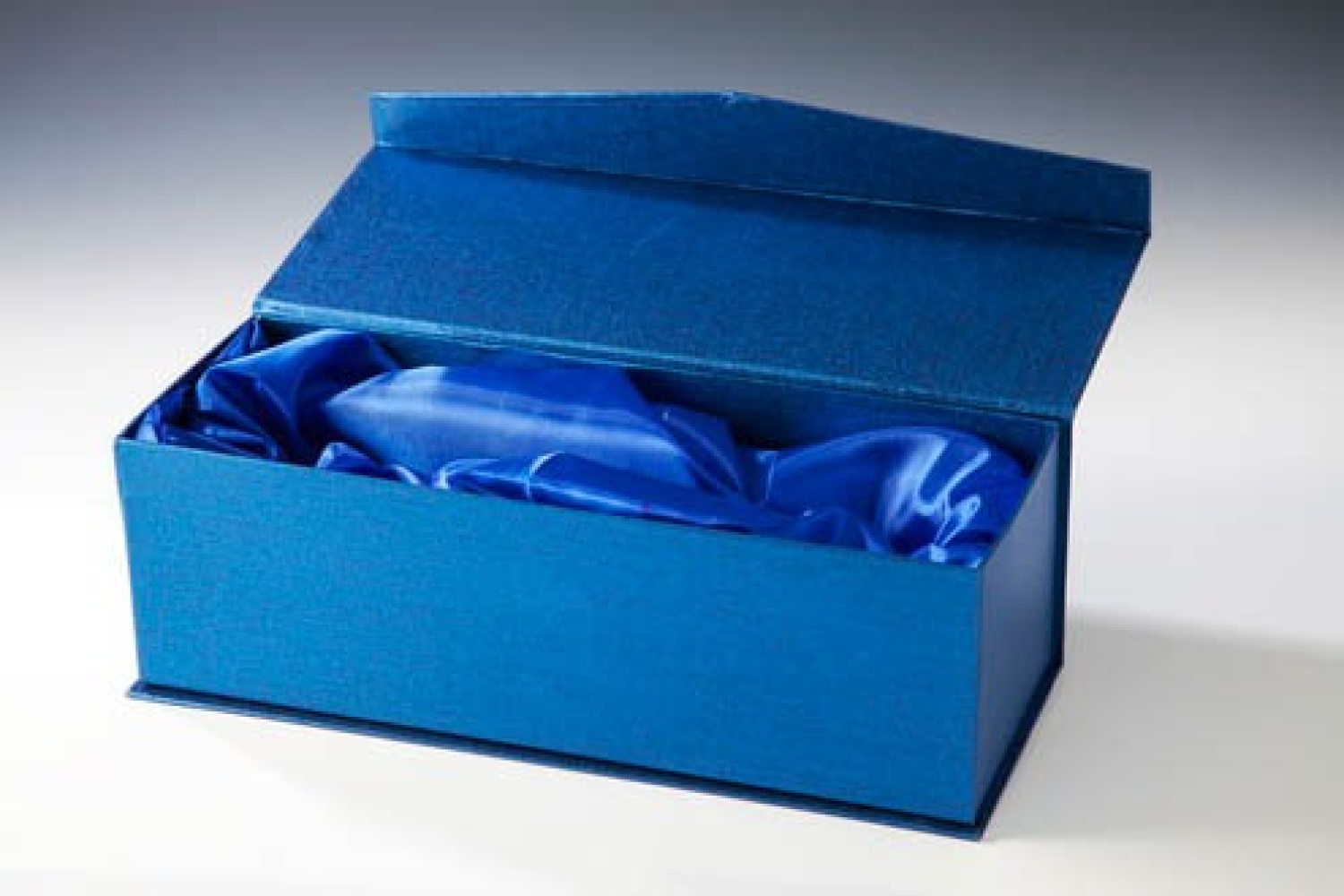 Geschenkbox blau mit Stoff im Inneren - verschiedene Größen erhältlich