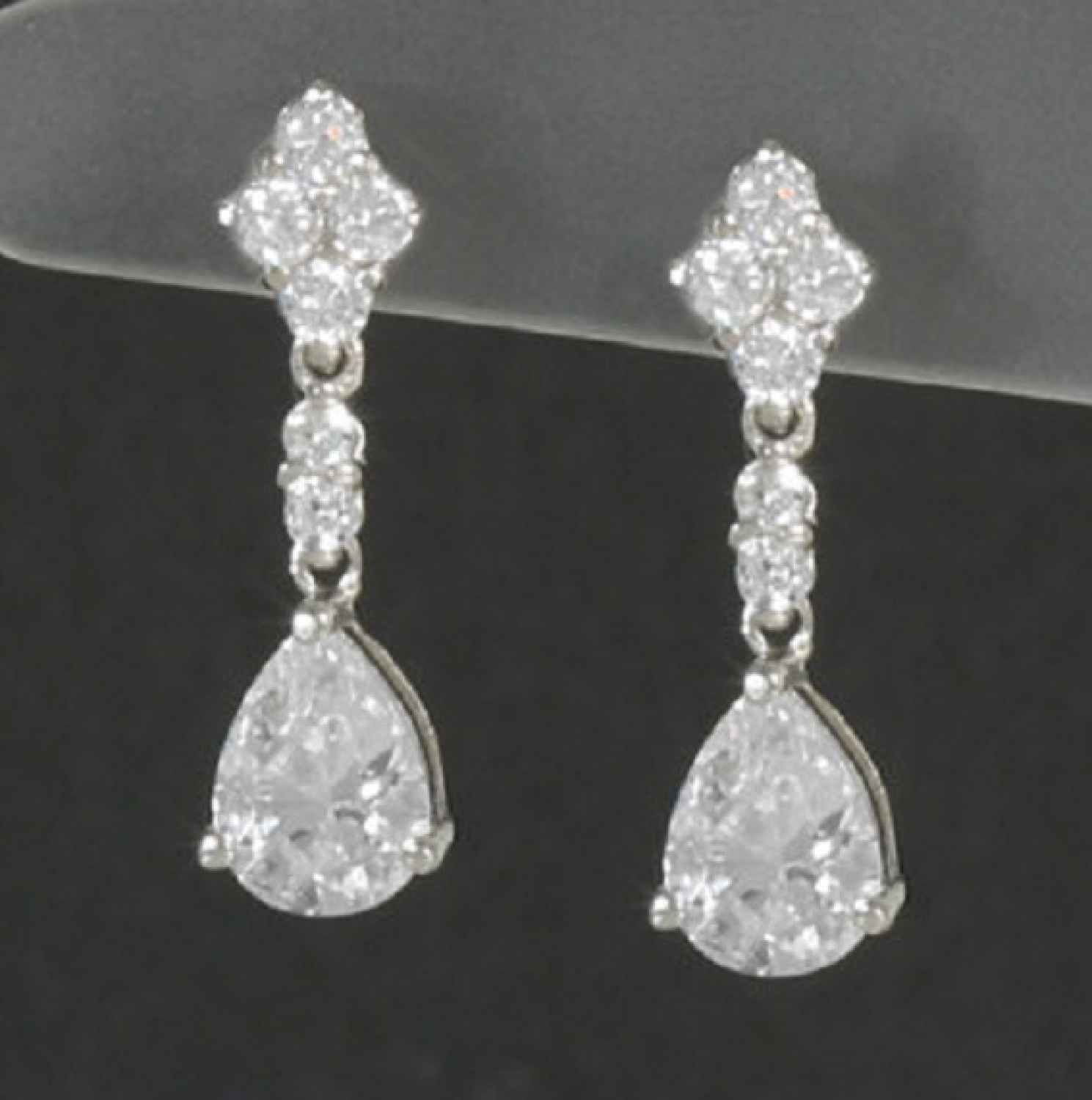 Ohrhänger in Tropfenform mit Strass und Zirkonia  - Echt Silber 925