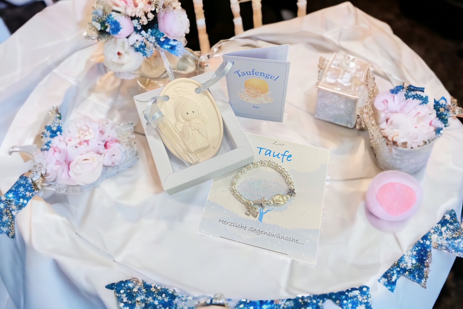 Geschenkset zur Taufe für Buben - Hellblau - Taufengel und Armband