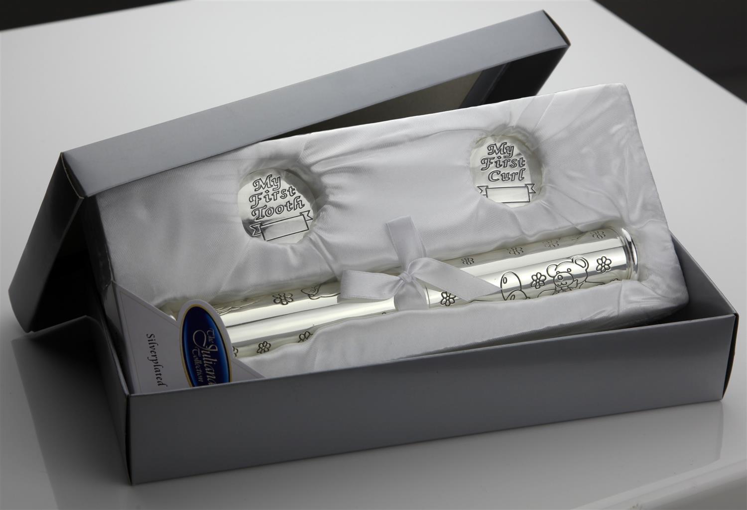 3 teiliges Geschenkset zur Geburt - Versilberte Zahn und Lockendose mit Geburtsurkundenhalter!
