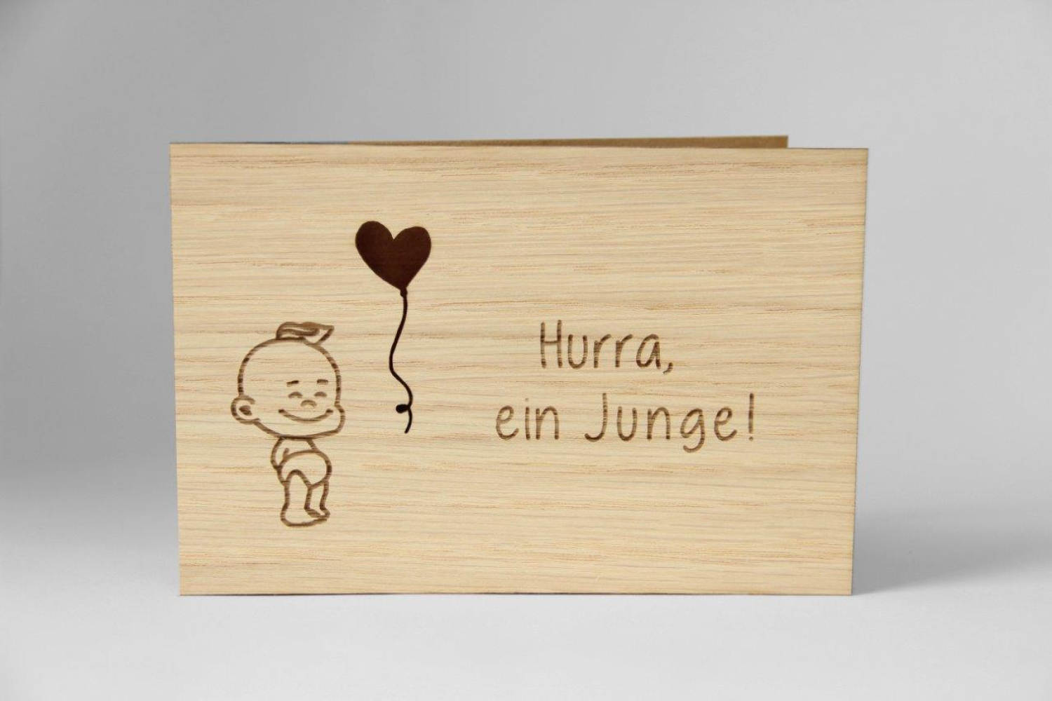 Glückwunschkarte aus Holz zur Geburt eines Jungen, Holzgrußkarte faltbar