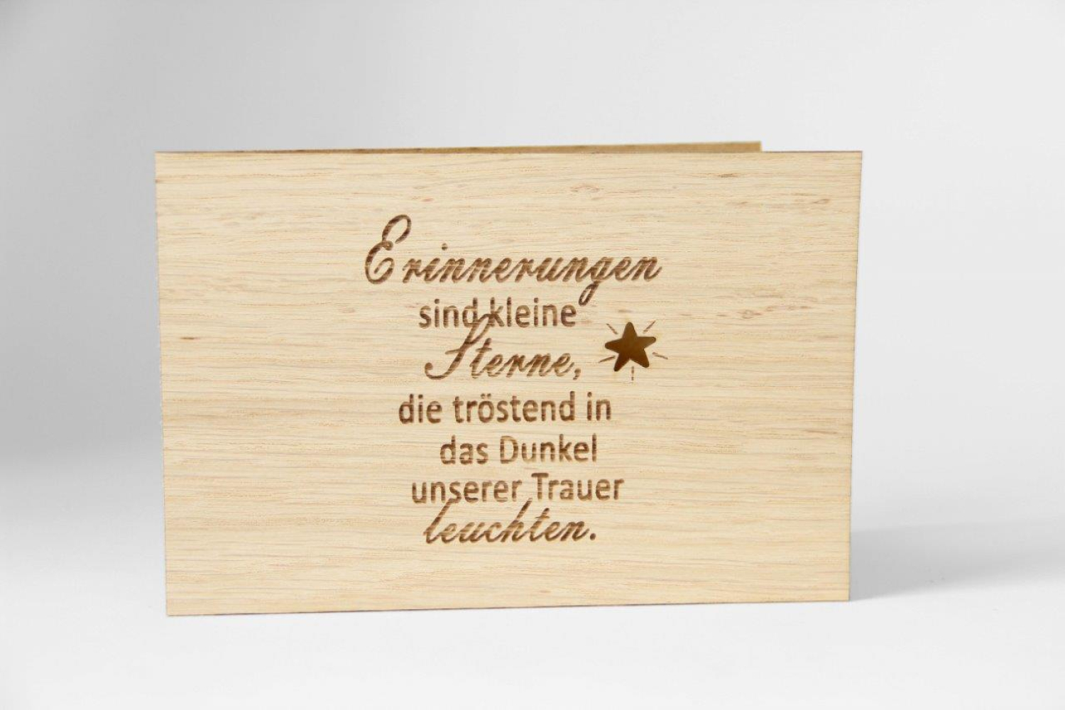 Trauerkarte aus Holz "Erinnerungen sind kleine Sterne" Holzkarte faltbar