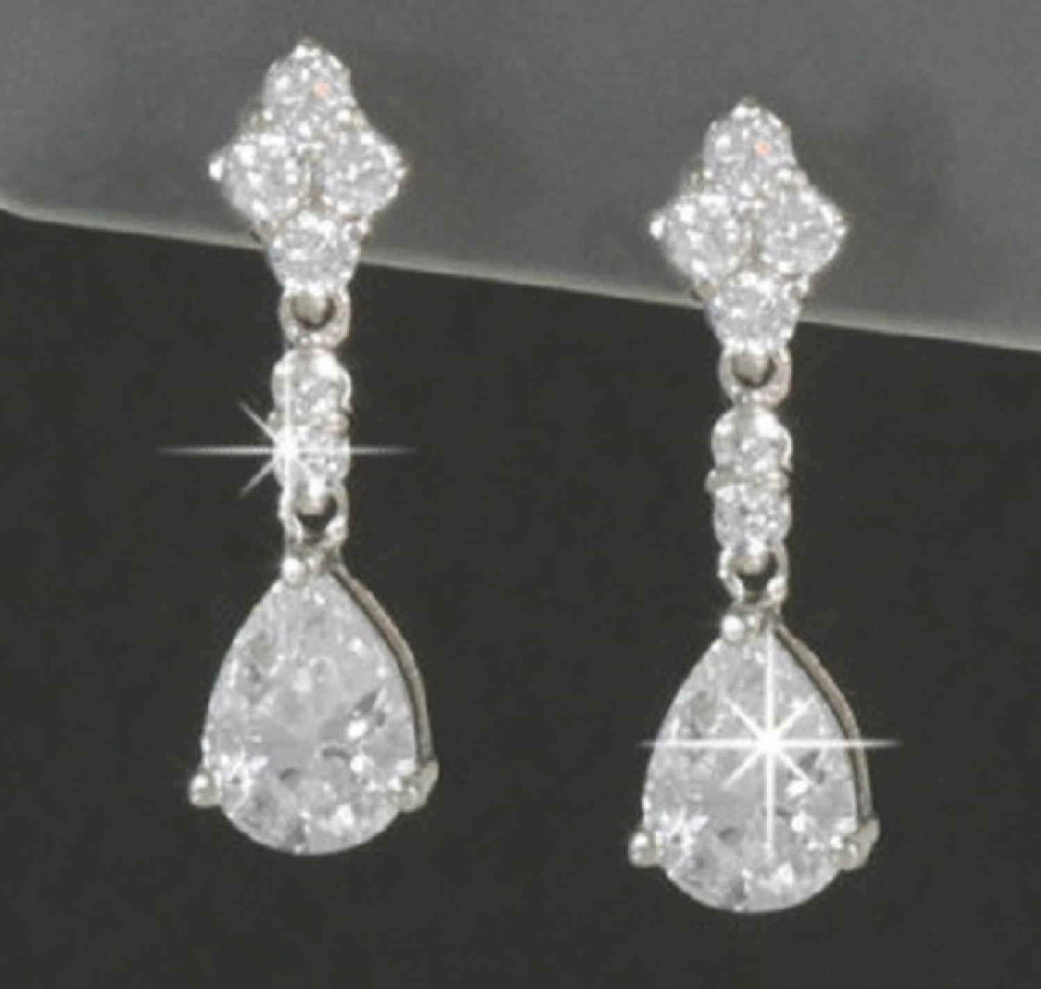 Ohrhänger in Tropfenform mit Strass und Zirkonia  - Echt Silber 925