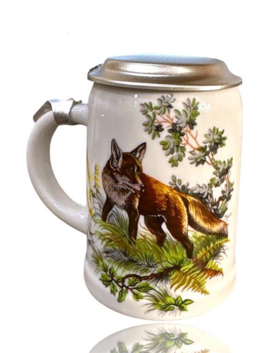 Bierkrug Hirsch und Fuchs mit Zinndeckel, Porzellankrug Waldtiere - Gravurfähig