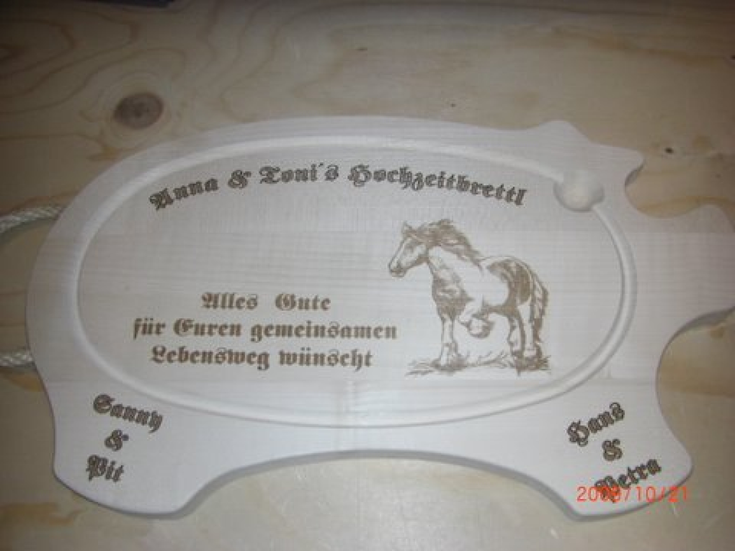 Das geniale Brotzeitbrett Sau, Schweinebrett mit Gravur!